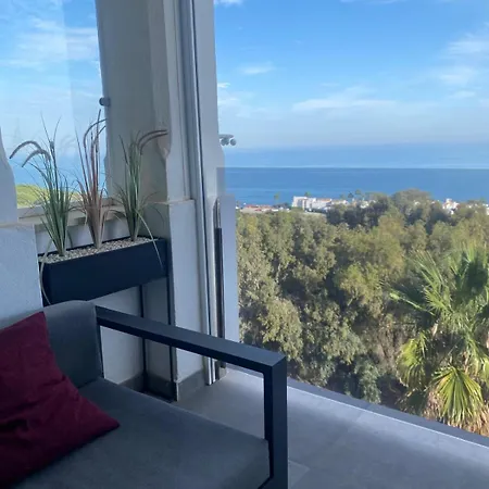 Luxury Penthouse Sea Views In Blue 5302