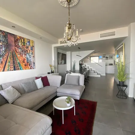 Apartment Luxury Penthouse Sea Views In Blue 5302